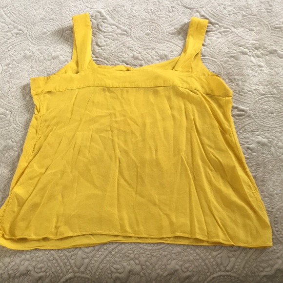 Women’s top - Picture 3 of 3